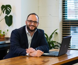 ComputerForwardFacing